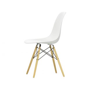 Vitra - Eames Plastic Chair DSW, Gestell Ahorn gelblich