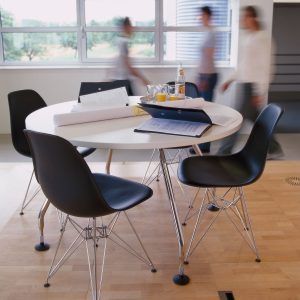 Vitra - Eames Plastic Chair DSR, Gestell verchromt